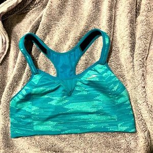 Brooks Rebound Racer sports bra 38D Teal and adjustable straps with compression